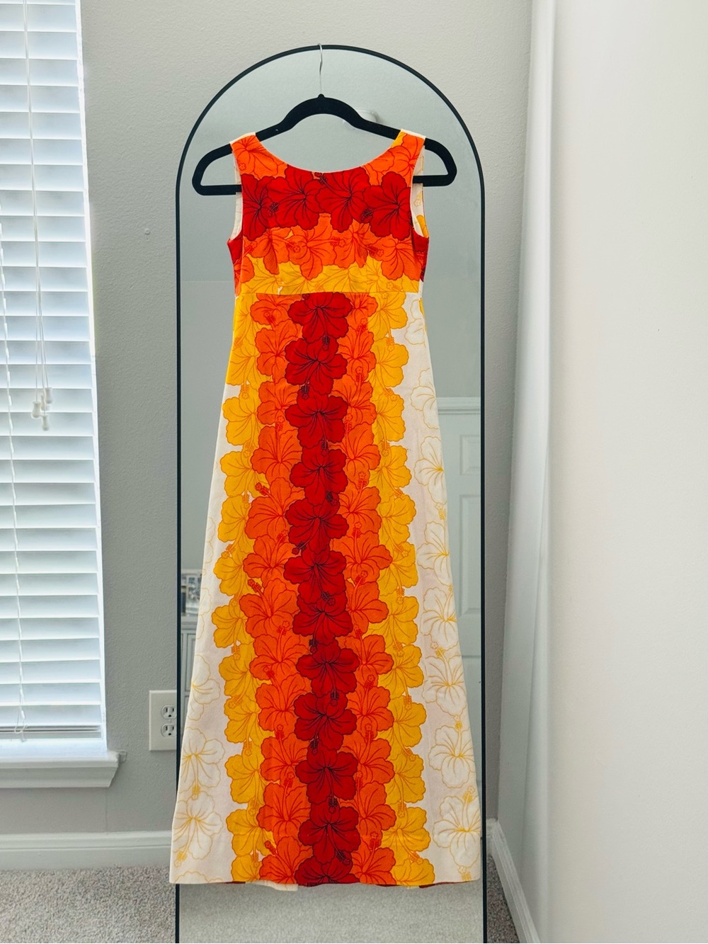 Vintage Ui-Maikai 60s orange yellow psychedelic Hawaiian Tiki maxi dress